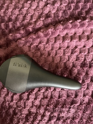 Fizik light weight saddle used - weight,