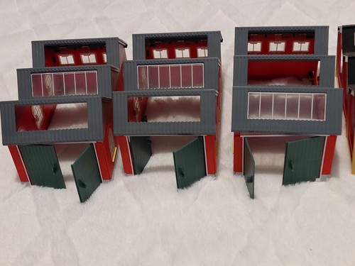 Bachmann railroad buildings - bachmann,