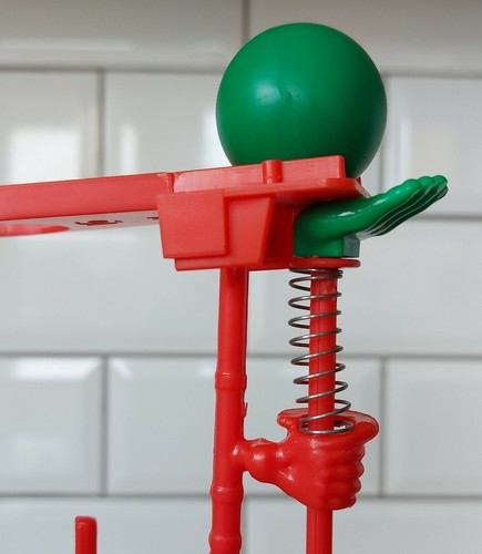 Mouse trap helping hand - trap,