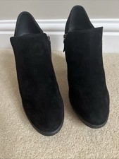 Tods Italian Ladies Black