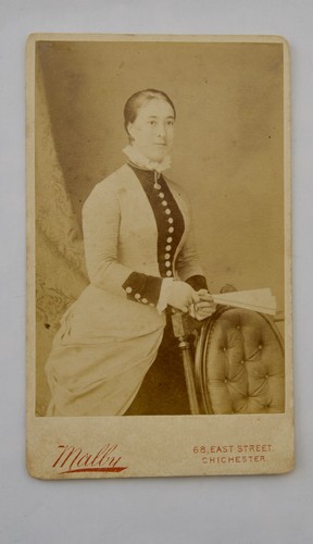 Cdv pretty victorian lady - of,