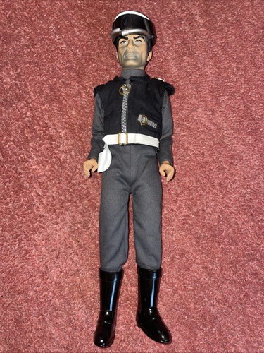 Captain black scarlet - captain,