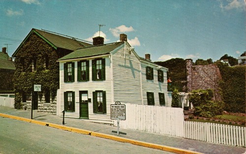 Mark twain boyhood home - twain,