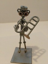 Nuts & Bolts Metal Musician Sculpture Figurine 6 1/2 In Tall 
