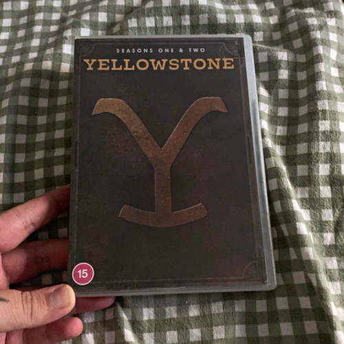 Paramount yellowstone seasons - yellowstone,