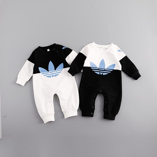 Newborn baby infant - newborn,
