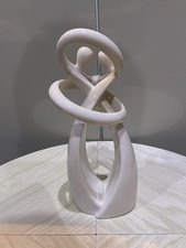 Figurine Ornament Enesco Circle Of Love Designed By Kim Lawrence 9x20cm 