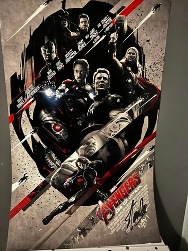 Marvel avengers signed stan - avengers,