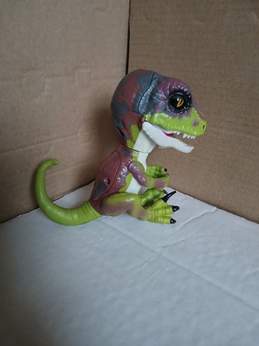 Wowwee untamed raptor - wowwee,