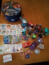 SKYLANDERS BUNDLE WITH CASE