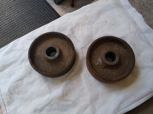 Cast iron trolley jack wheels - trolley,