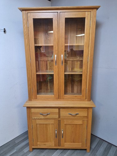 Large solid oak tall display - tall,