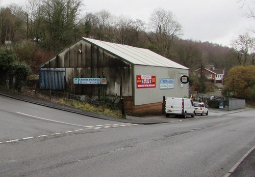 Photo 6x4 cynon garage - 6x4,