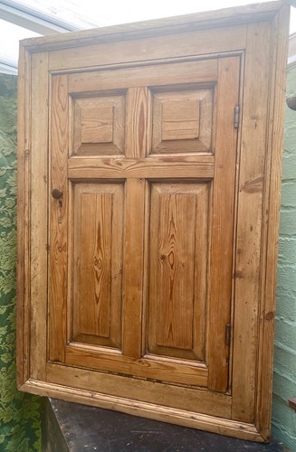 Antique rustic pine - , corner