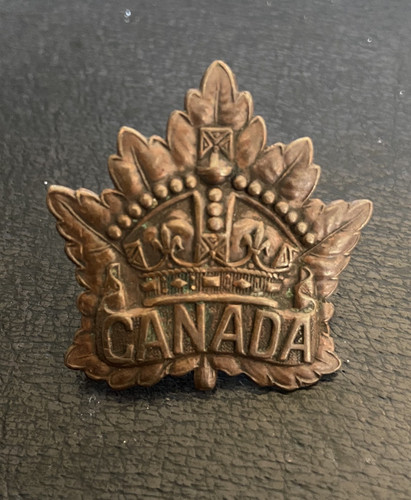 Scarce canadian cap badge - canadian,