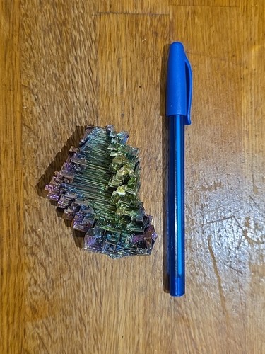 Bismuth metal crystal - metal,