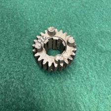 Triumph 350 500 Unit Gear Layshaft 3rd 23T STD and Wide NOS