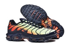Nike Air Max TN Plus Tailwind Low-Top Running Shoes - Men's size