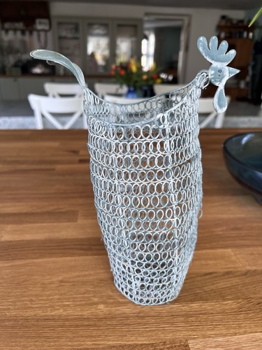 Chicken wire egg - wire,