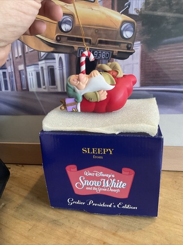Grolier snow white - white, sleepy