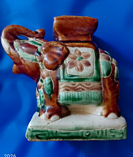 Glazed ceramic elephant - glazed,
