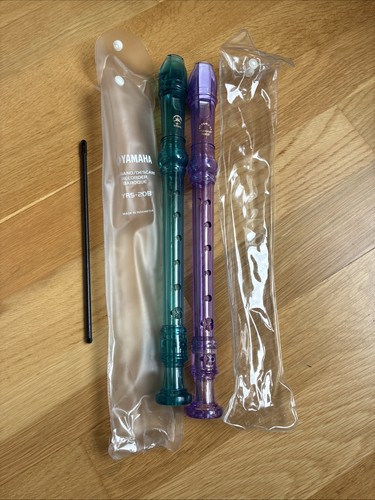 Two descant recorders yamaha - recorders,
