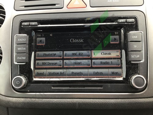 2011 volkswagen tiguan - tiguan, radio