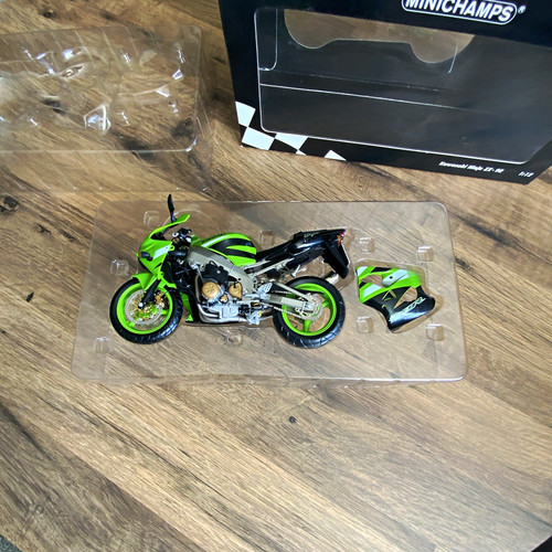 Minichamps kawasaki ninja - minichamps,