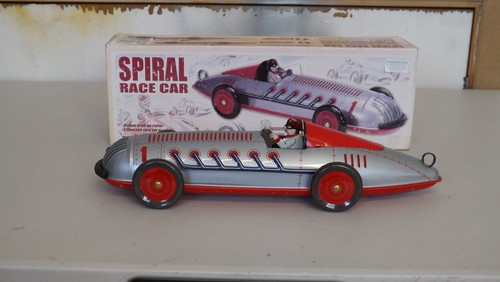 Tinplate spiral race car - tinplate,