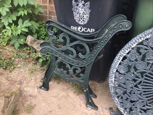 Pair cast iron - x,