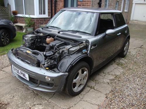 Mini cooper r53 rolling - mini, s