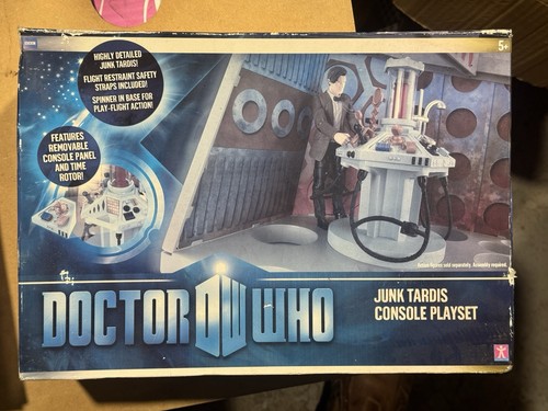 Doctor who junk tardis - who,