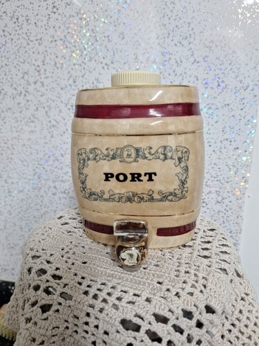 Vintage royal victoria - royal, wade