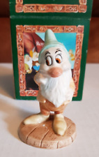 Royal Doulton DISNEY Snow White Dwarf BASHFUL SW16 Excellent Condition