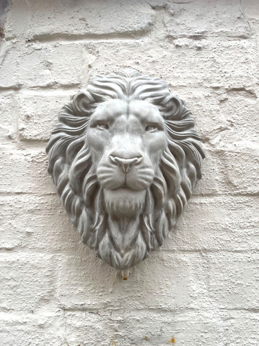 Large lions head garden - large,