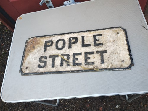Pople street cast iron - iron,