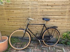 Men’s classic Raleigh Bike 70s Steel Sprung saddle Sturmey Archer Hub Gears