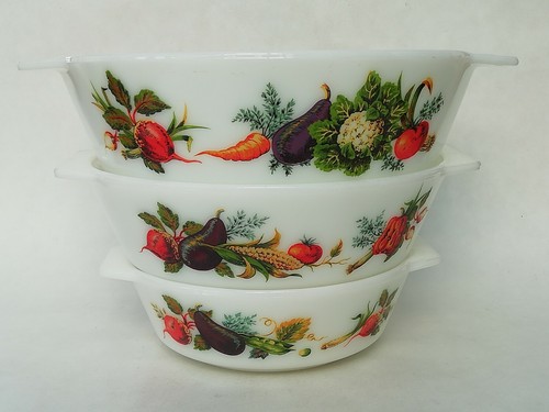 Vintage pyrex market - vintage,