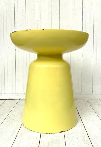 Yellow mid century design - mid,