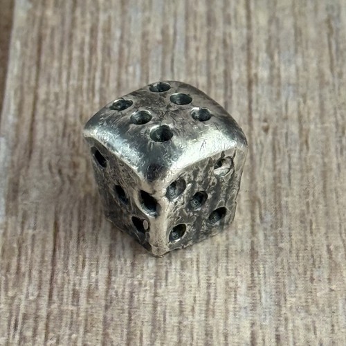 999 fine silver dice - .999,