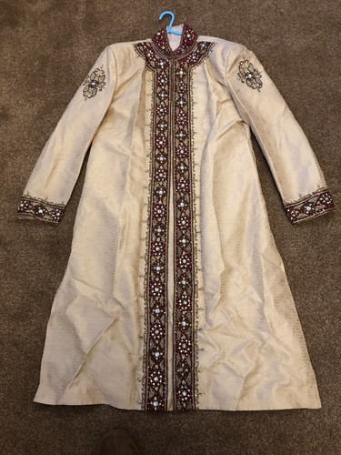 Used cream burgundy - cream,