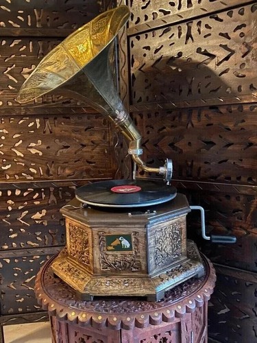 Antique gramophone fully - antique, gramophone,