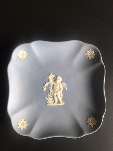 Wedgewood blue jasperware - blue,