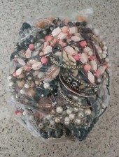 1.8g Broken Costume Jewellery