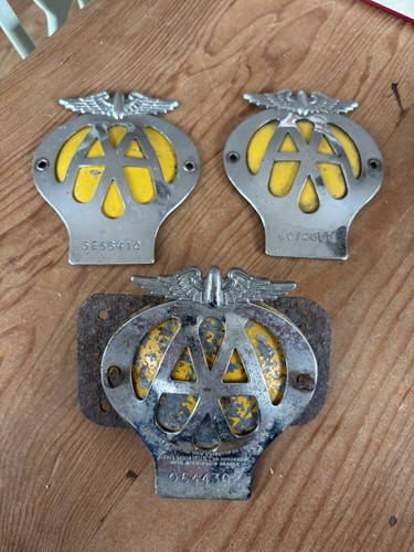 Vintage metal car badge - x, aa