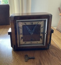 Elegant Perivale Mantel Clock c.1935 - Made In England