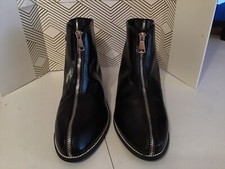 Zippy Front Zip Bottie Black