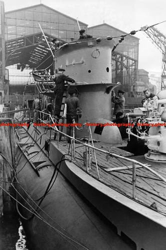 F009754 german submarine - f009754,