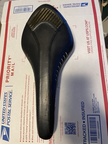 Arione carbon saddle - fi'zi:k,