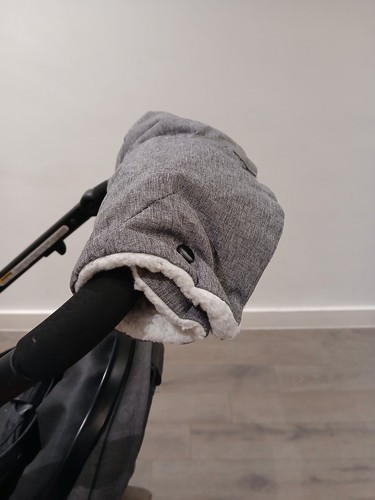 Waterproof fleece hand muff - hand,